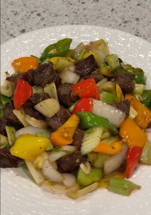 A picture of Quick Stir-Fried Veggies with Leftover Steak.