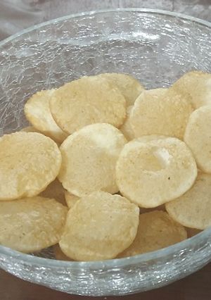 A picture of Puri for Paani Puri (Golgappa).