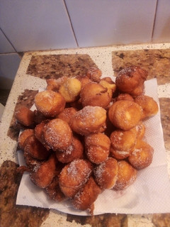 Una foto de Buñuelos de anís