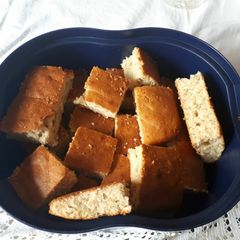 A picture of Apple cake.