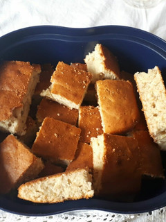 A picture of Apple cake.