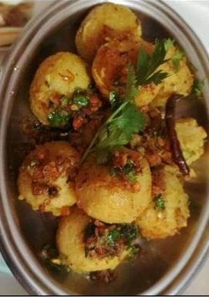 सूजी की सेमोलिना बॉल्स (Suji ke semolina balls recipe in hindi) रेसिपी मुख्य फोटो