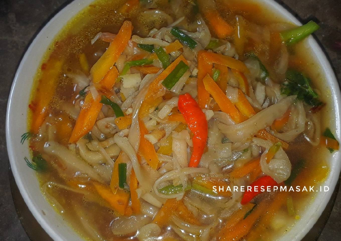 Tumis jamur wortel pedas
