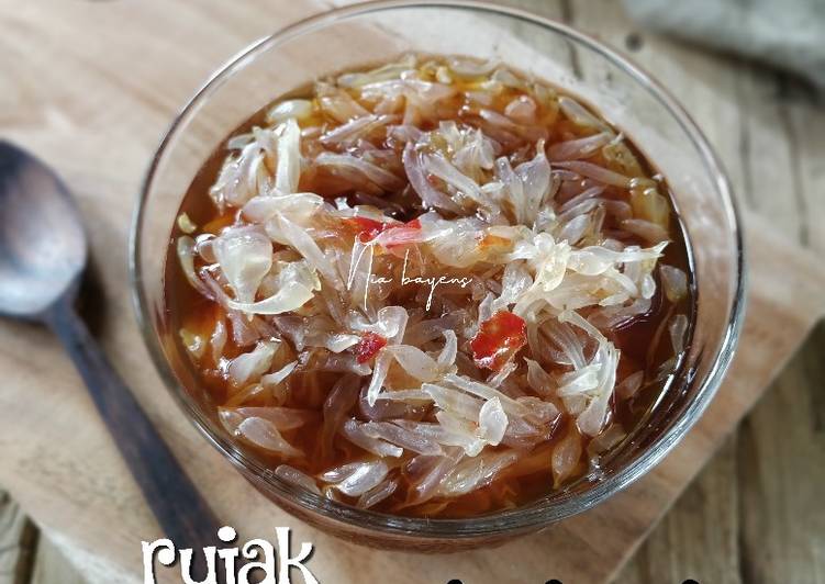 Rujak jeruk bali