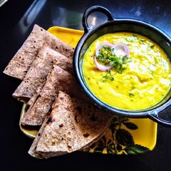 A picture of Dahi besan.