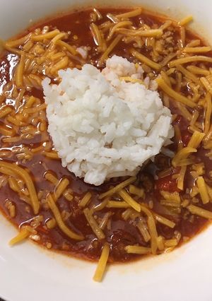 A picture of Sweet stuffed pepper soup.
