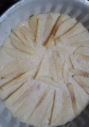 Una foto de Torta de manzana fácil y económica