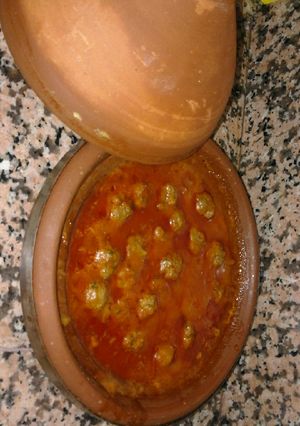 صورة لوصفة طاجين بالصوص والكفتة
