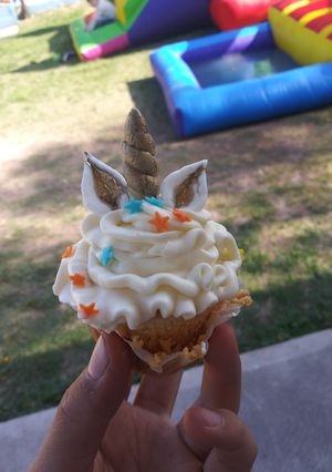 Una foto de Magdalena de unicornio