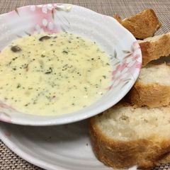 A picture of Mushrooms soup.