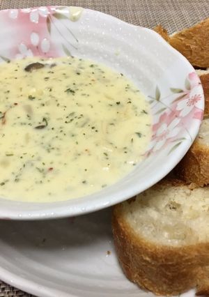 A picture of Mushrooms soup.