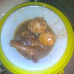 Semur ayam dan telur ayam sederhana # harumnya ini semurr# রেসিপির প্রধান ছবি