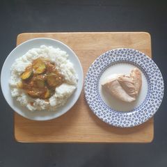 A picture of Chicken Courgette Korma curry.