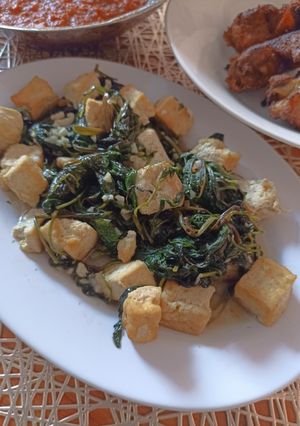 Foto resep Ca Kangkung Tahu #627