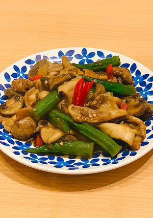 Hình của món Nấm kho đậu bắp 🍄.