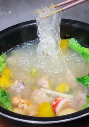 南瓜排骨鍋 的食譜成品照片
