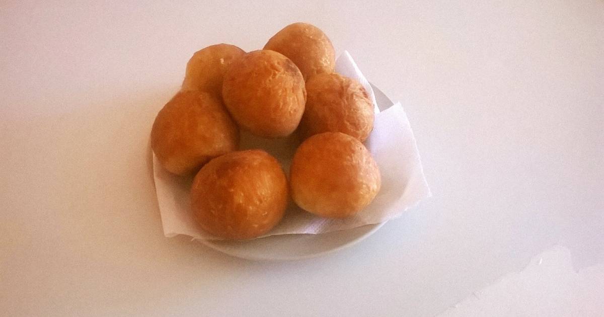 200 easy and tasty sugar flour eggs milk yeast baking powder butter