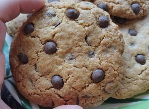 Una foto de Galletas de chispas de chocolate 🍫😋