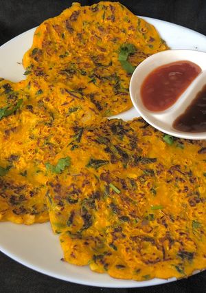 A picture of Oats besan methi chilla.