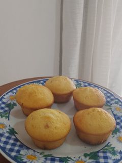 Una foto de Muffins de vainilla fáciles y ricos