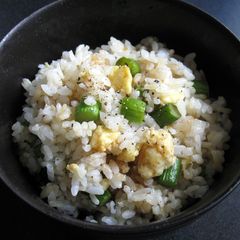 A picture of Asparagus & Egg Mazegohan.