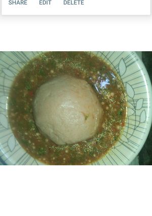 Tuwon alkama da miyar danyen kubewa ainihin hoton girkin