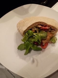 Pita gluténmentesen, lisztkeverék nélkül, Gyros pitában recept fotója