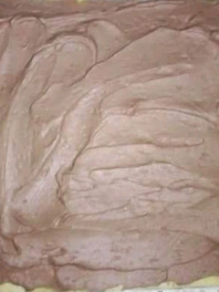 Una foto de Crema de chocolate para rellenar tortas de cumpleaños