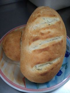 Una foto de Pan casero riquísimo 👩‍🍳🥖