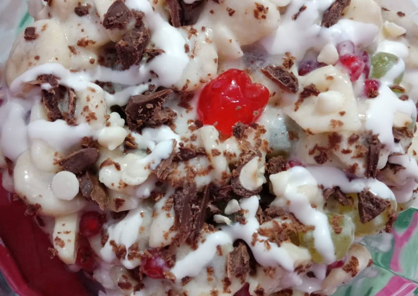 Fruit chat with cream