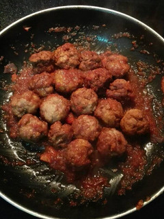 Una foto de Albóndigas en salsa Moscatel