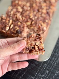 A picture of Banana Bread Baked Oats.