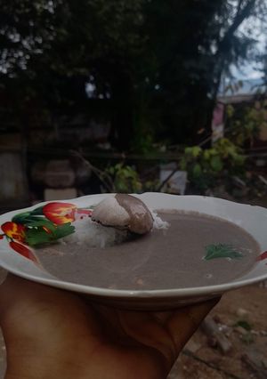 Una foto de Crema de champiñones pantanosa