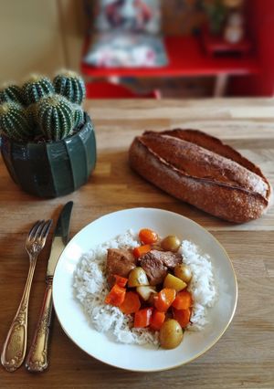 Une photo de Sauté de veau aux carottes et au romarin
