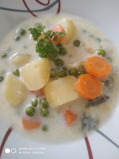 Tejes borsó leves recept fotója