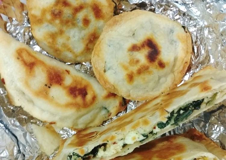 Empanadas filled with Spinach and Cheese