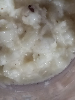 A picture of Garlic paste.