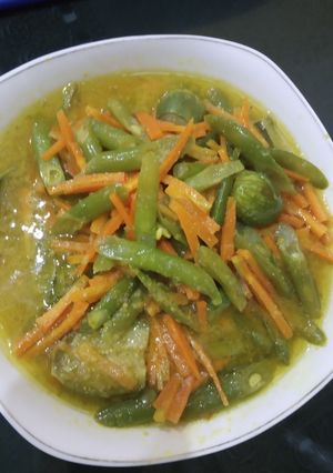 Foto resep Wortel buncis bumbu kuning maknyuss 😂