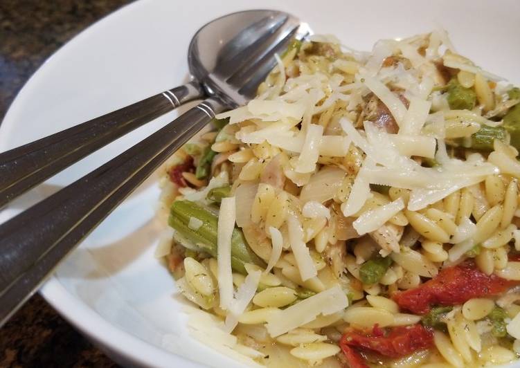 Step-by-Step Guide to Prepare Super Quick Homemade Lemony Chicken Orzo with Vegetables