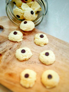 Foto resep Semprit susu 3 bahan