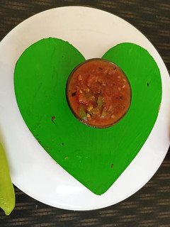 ટામેટાં ની ચટણી (Tomato Chutney Recipe In Gujarati) રેસીપી મુખ્ય ફોટો