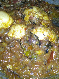 முட்டை மசாலா (Egg masala recipe in tamil) செய்முறை முக்கிய புகைப்படம்