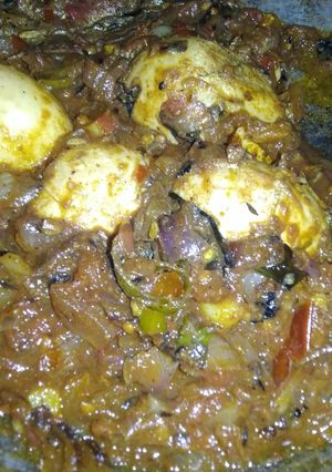 முட்டை மசாலா (Egg masala recipe in tamil) செய்முறை முக்கிய புகைப்படம்