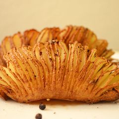 A picture of Simple and tasty potato fans.