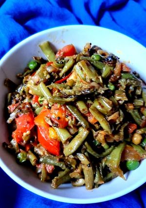 मिक्स वेज (Mix veg recipe in Hindi) रेसिपी मुख्य फोटो