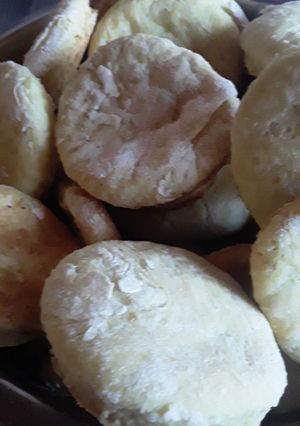 Una foto de Galletitas o scones salados