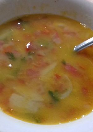 Una foto de Sopa ranchera de habas secas con chayote para cuaresma