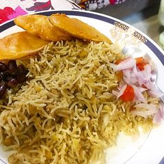 Channy ki daal waly rice with aaloo pakora A picture of Channy ki daal waly rice with aaloo pakora.