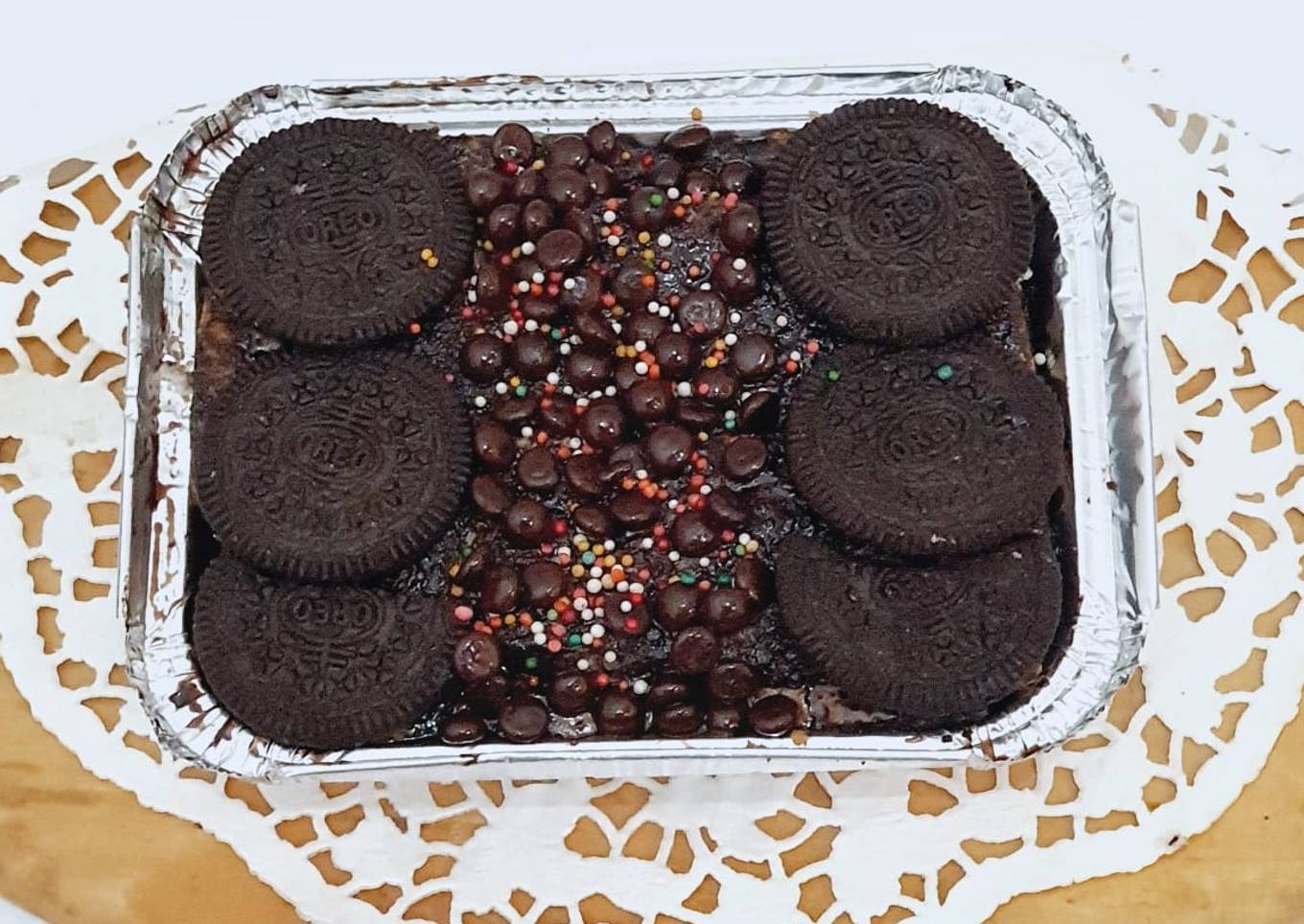 Setup roti tawar coklat plus Oreo (no bake)