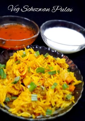 A picture of Veg Schezwan Pulao.